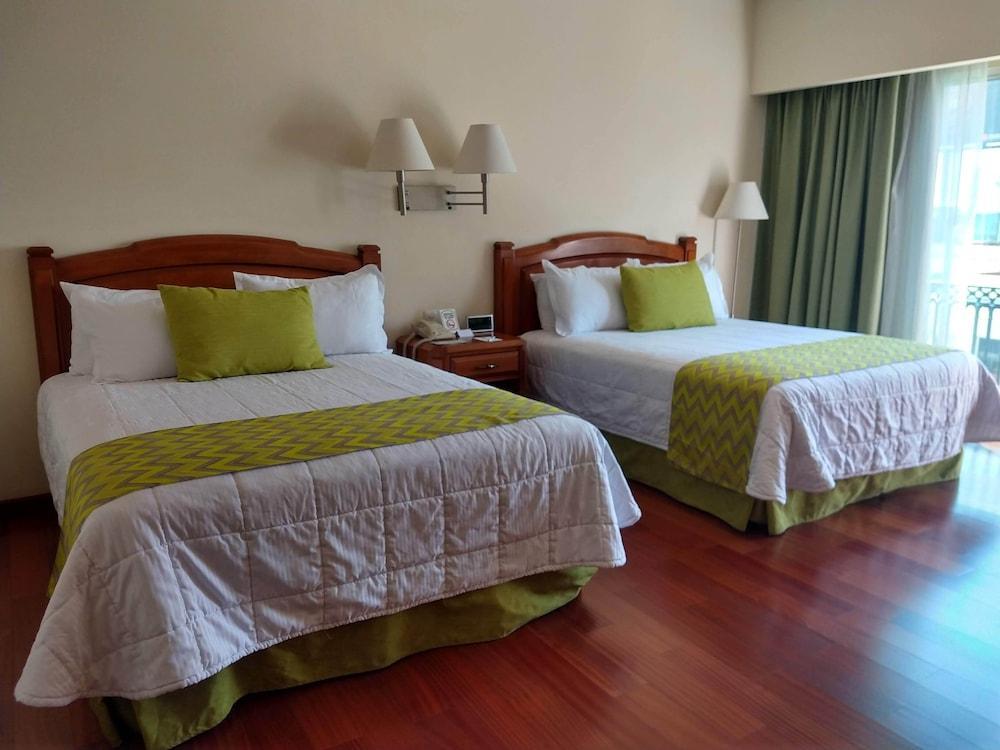 Hotel Villa Florida Πουέμπλα Εξωτερικό φωτογραφία