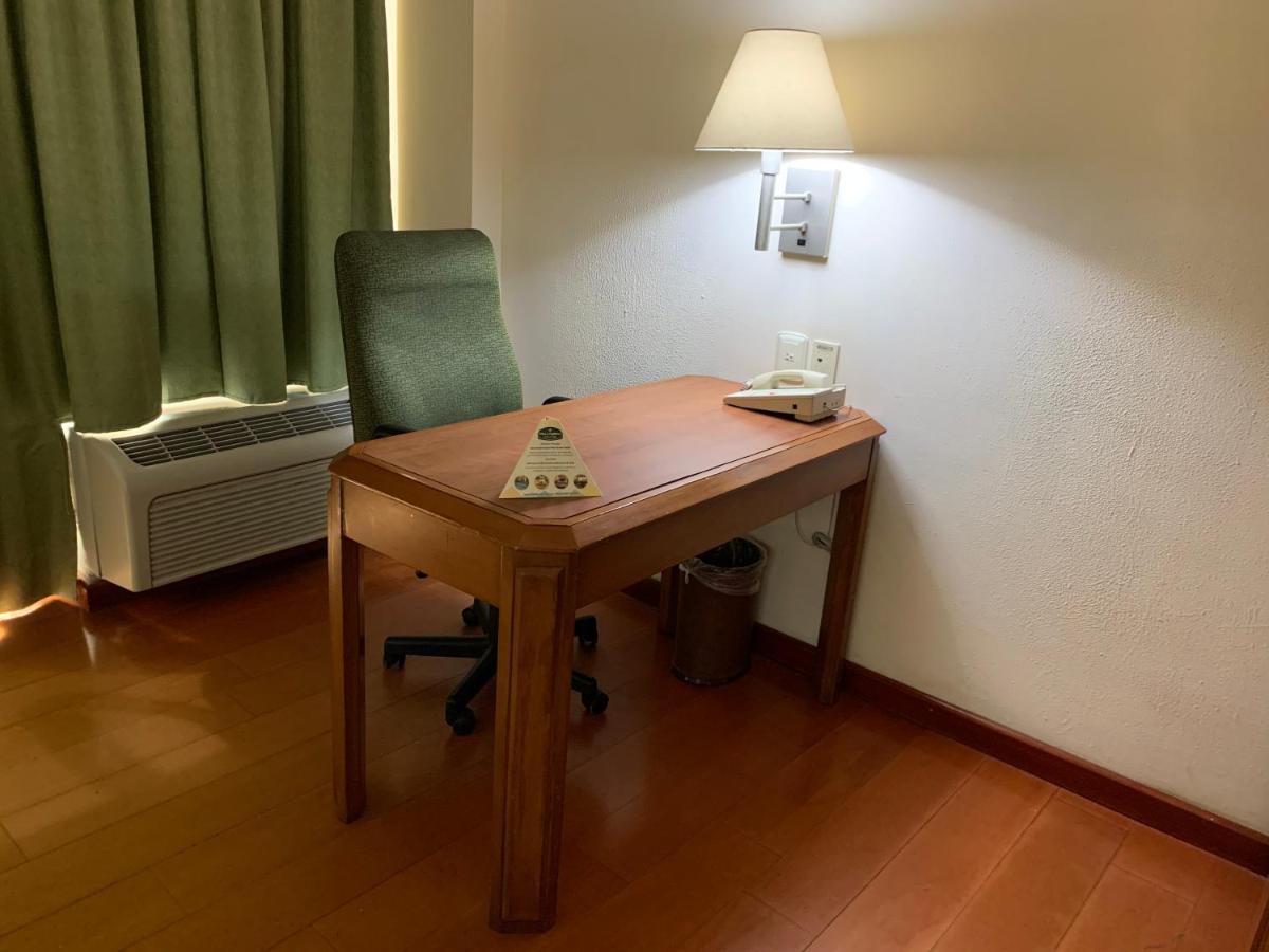 Hotel Villa Florida Πουέμπλα Εξωτερικό φωτογραφία